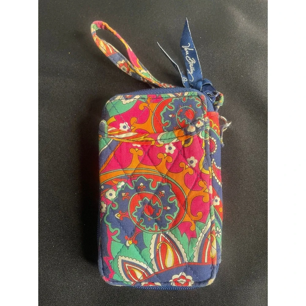 Vera Bradley Paisley Quilted Zip Around Wristlet Wallet ID‎ Window Multicolor